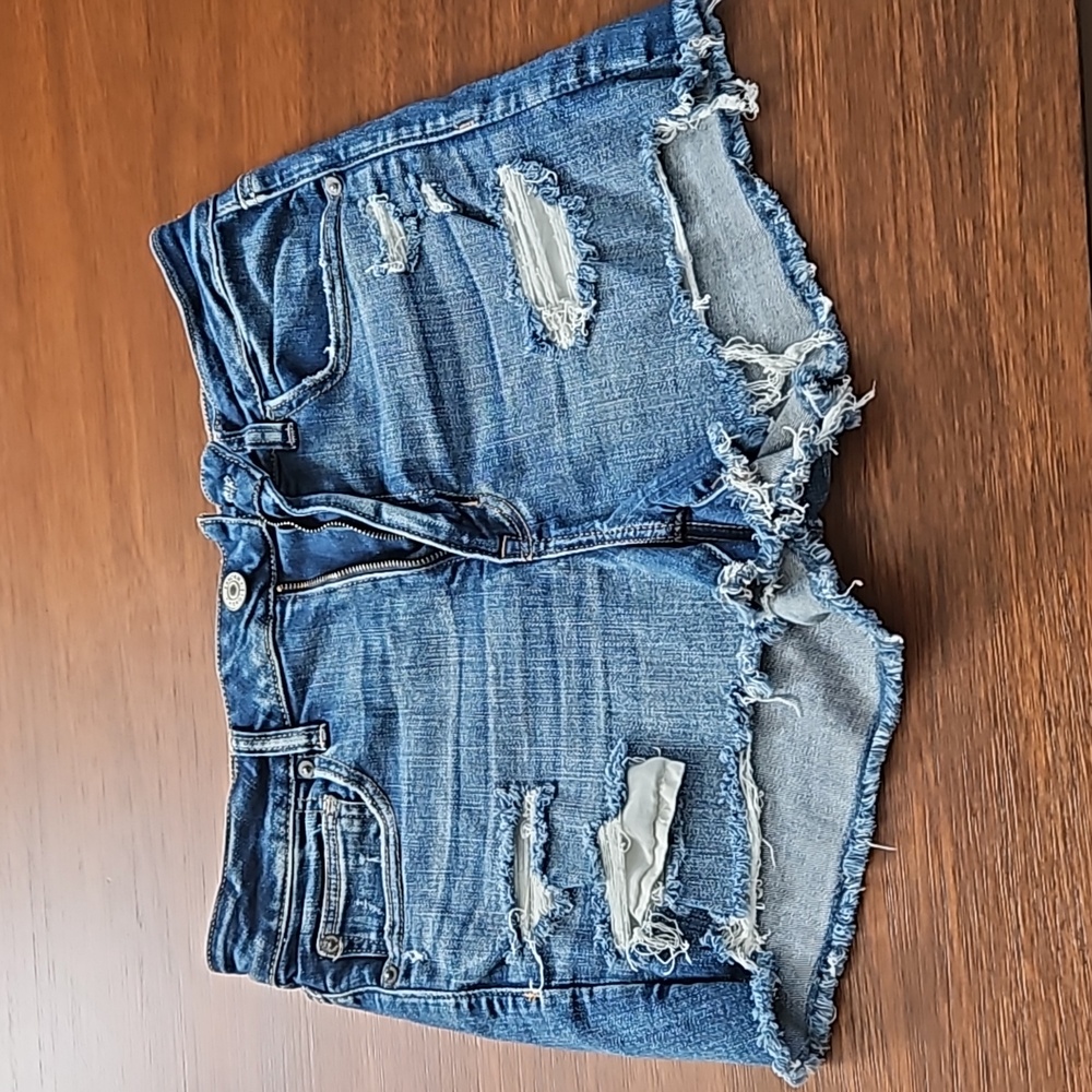 American Eagle high rise short